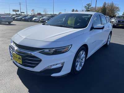 2022 Chevrolet Malibu, $13982. Photo 4