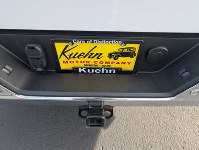 2019 Chevrolet 1500 Crew Cab, $29987. Photo 9