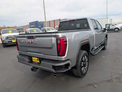 2025 GMC 2500 Crew Cab, $67987. Photo 8