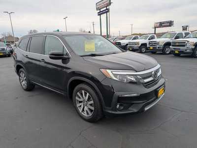 2019 Honda Pilot, $19997. Photo 2