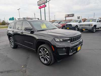 2022 Jeep Grand Cherokee L, $32900. Photo 2
