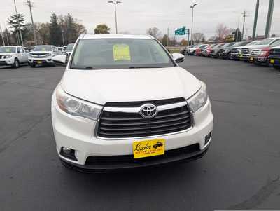 2016 Toyota Highlander, $20487. Photo 3