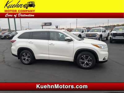 2016 Toyota Highlander, $20487. Photo 1