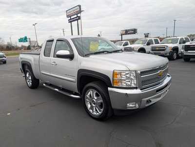 2013 Chevrolet 1500 Ext Cab, $14989. Photo 2
