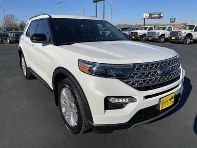 2020 Ford Explorer, $21900. Photo 2