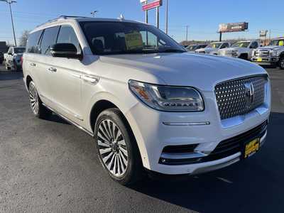 2018 Lincoln Navigator, $38992. Photo 2