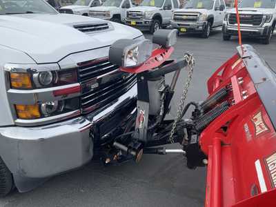 2017 Chevrolet 3500 Reg Cab, $38985. Photo 10