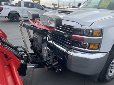 2017 Chevrolet 3500 Reg Cab, $38985. Photo 11