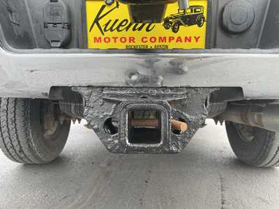 2017 Chevrolet 3500 Reg Cab, $38985. Photo 9