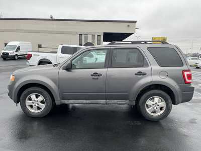 2009 Ford Escape, $2995. Photo 5