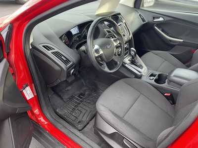2012 Ford Focus, $4995. Photo 12