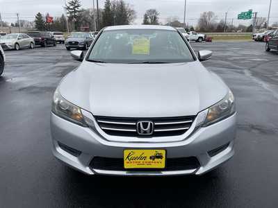 2013 Honda Accord, $11937. Photo 3