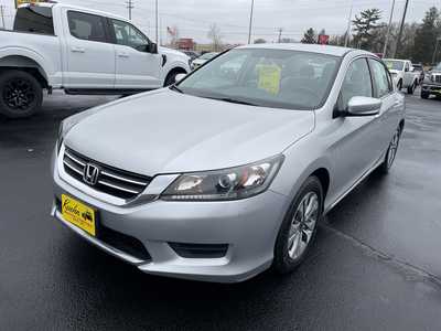 2013 Honda Accord, $11937. Photo 4