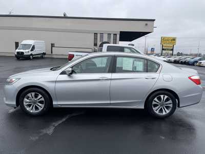 2013 Honda Accord, $11937. Photo 5