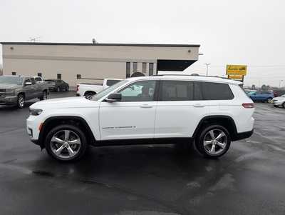 2022 Jeep Grand Cherokee L, $29986. Photo 5