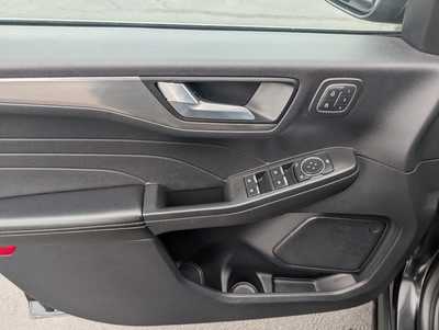 2022 Ford Escape, $19977. Photo 11