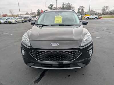 2022 Ford Escape, $19977. Photo 3