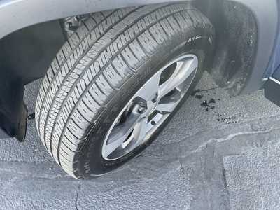 2020 Jeep Cherokee, $17995. Photo 10