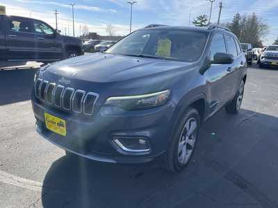 2020 Jeep Cherokee, $17995. Photo 4