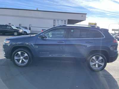 2020 Jeep Cherokee, $17995. Photo 5