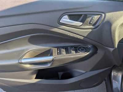 2019 Ford Escape, $15985. Photo 10