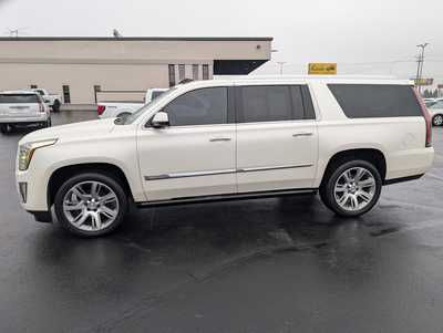 2015 Cadillac Escalade ESV, $23987. Photo 5