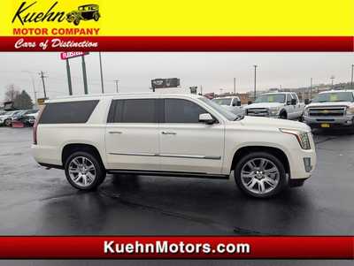 2015 Cadillac Escalade ESV, $23987. Photo 1
