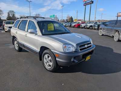 2005 Hyundai Santa Fe, $8995. Photo 2