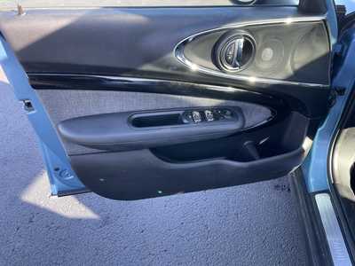 2017 MINI Clubman, $13487. Photo 11