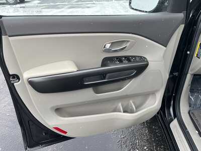 2016 Kia Sedona, $12487. Photo 11
