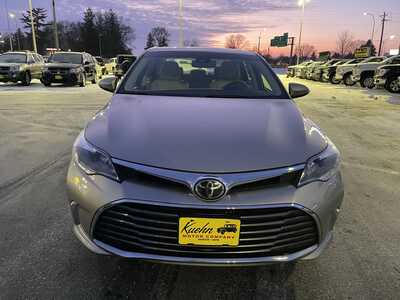 2017 Toyota Avalon, $22986. Photo 3