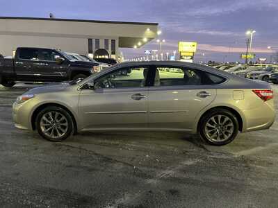 2017 Toyota Avalon, $22986. Photo 5