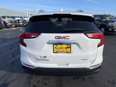 2021 GMC Terrain, $15987. Photo 7