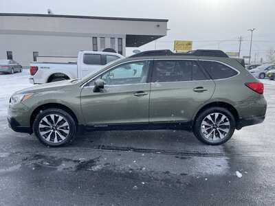 2016 Subaru Outback, $18987. Photo 5