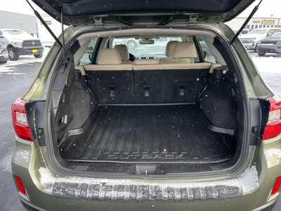 2016 Subaru Outback, $18987. Photo 9