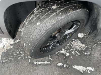 2019 Jeep Cherokee, $13477. Photo 10