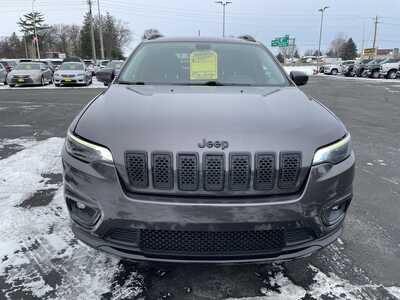 2019 Jeep Cherokee, $13477. Photo 3