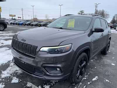 2019 Jeep Cherokee, $13477. Photo 4
