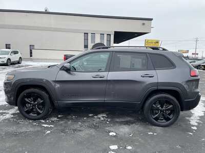 2019 Jeep Cherokee, $13477. Photo 5