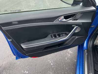 2020 Kia Stinger, $31925. Photo 11