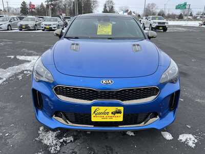 2020 Kia Stinger, $31925. Photo 3