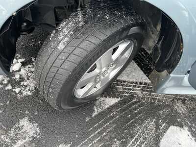 2004 Toyota Sienna, $12987. Photo 9