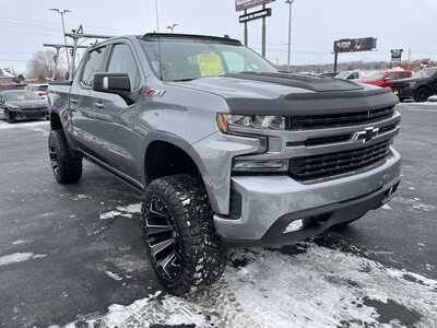 2020 Chevrolet 1500 Crew Cab, $38972. Photo 2