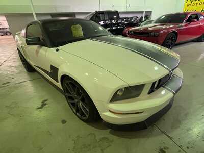 2007 Ford Mustang, $18995. Photo 2