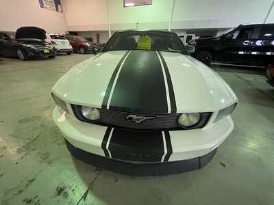 2007 Ford Mustang, $18995. Photo 3