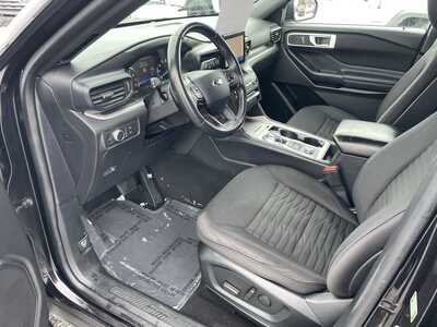 2020 Ford Explorer, $23477. Photo 12