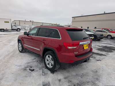 2011 Jeep Grand Cherokee, $12987. Photo 6
