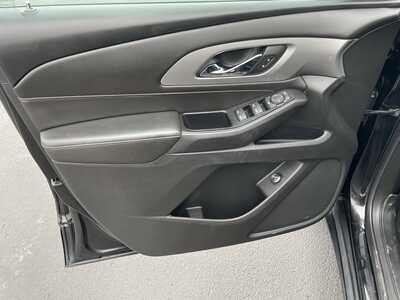 2020 Chevrolet Traverse, $17997. Photo 11