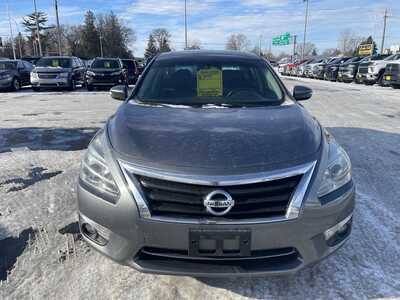 2015 Nissan Altima, $7995. Photo 3