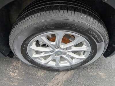 2018 Chevrolet Equinox, $15987. Photo 9